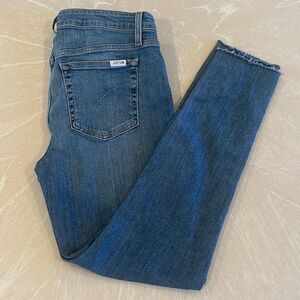 Joe’s Skinny Ankle Stretchy Jeans Size 31